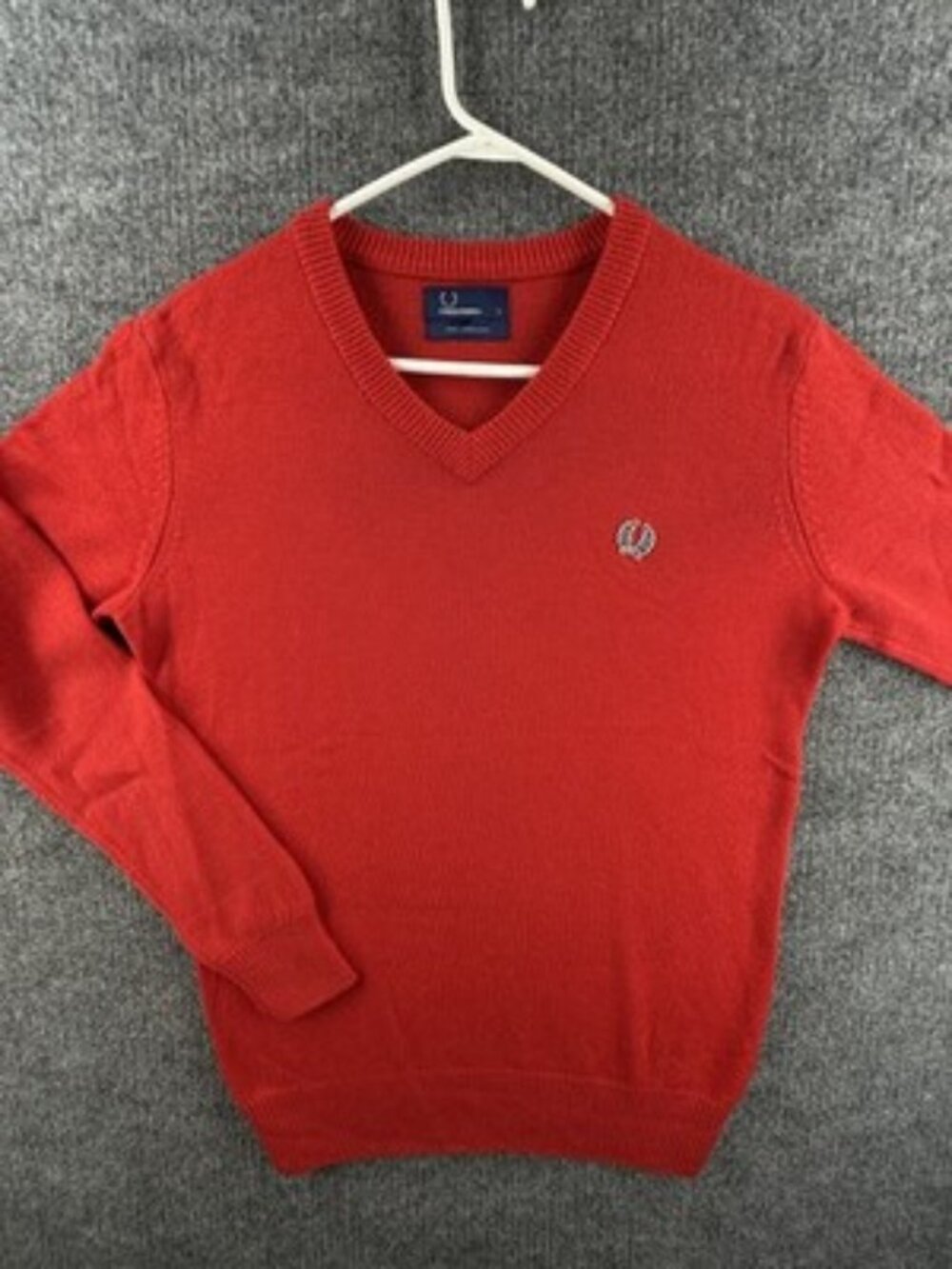 Fred Perry Small Red V-Neck Logo Wool Pullover Sweater Mens Long Sleeve Knit